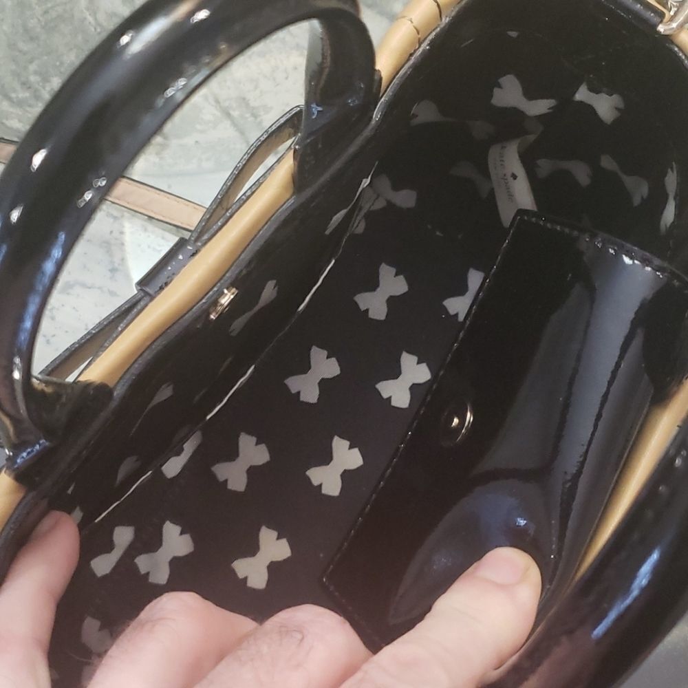 𝅺❤ Kate Spade Patent Leather Crossbody Shoulder Bag Satchel - Picture 3 of 6
